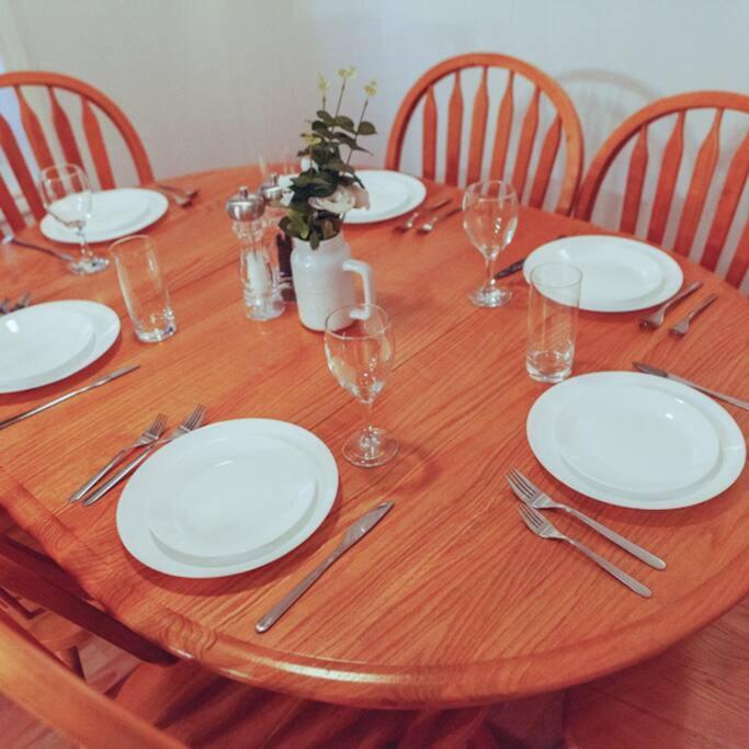Large Upstairs Flat In Downtown Century Building Apartment Belleville Bagian luar foto